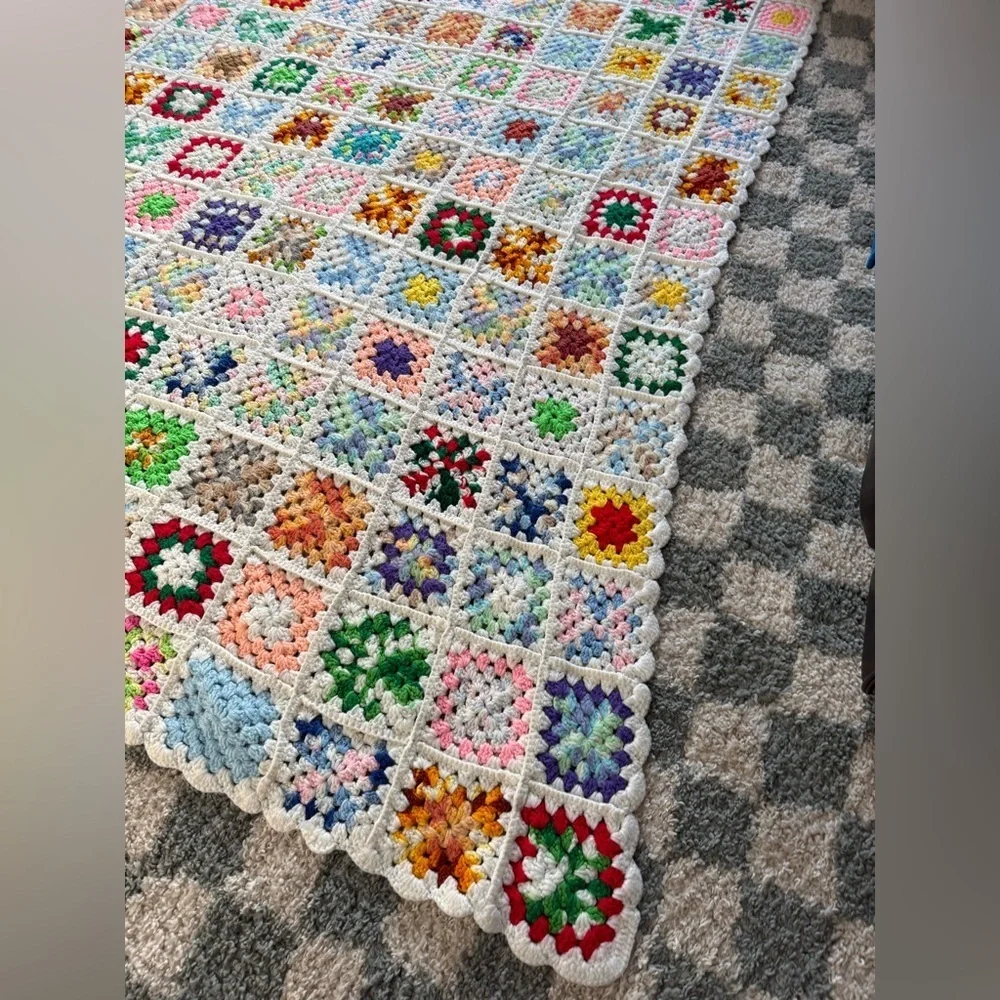 VTG Granny Square Blanket Afghan Crochet Hand Made Patchwork Multi Color Beige